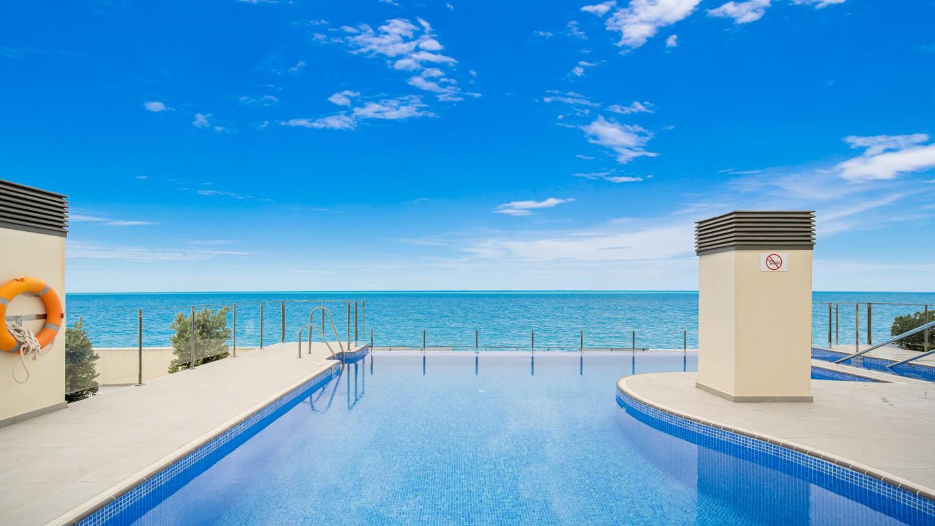 Cosmo Beach With Seaview Between Cancelada And Estepona Bagian luar foto